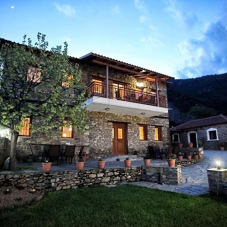 Traditional Apartments Tsikrikonis Mirtofiton Esterno foto