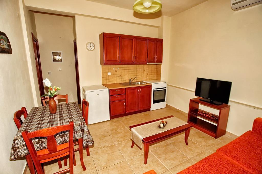 Traditional Apartments Tsikrikonis Mirtofiton Esterno foto
